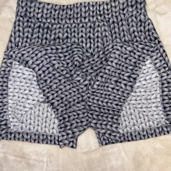 Banana Republic “faux cable knit” skort- sz‎ 0 - Picture 5 of 8